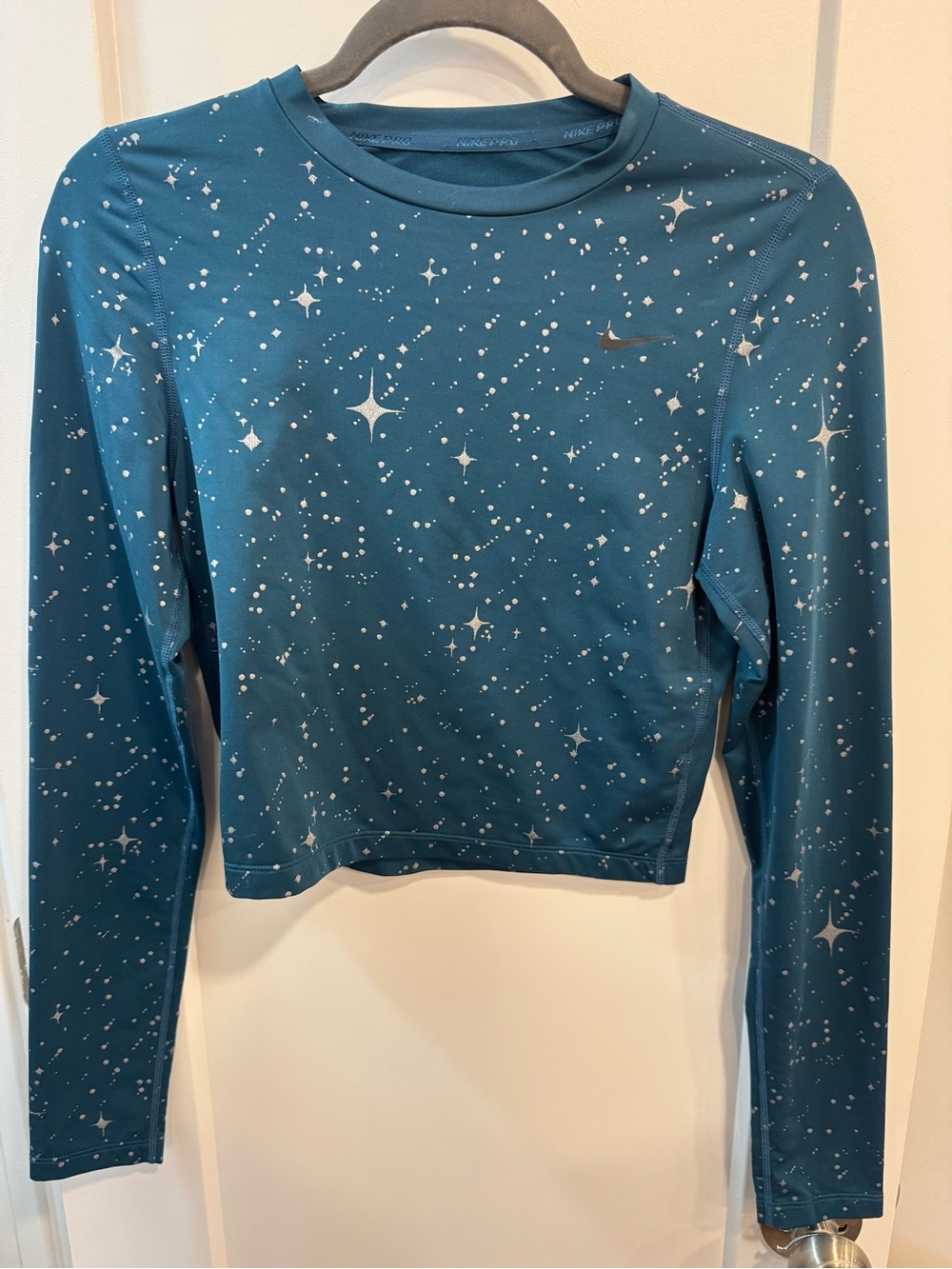 Nike Pro Dri-Fit Womens Active Long Sleeve T-Shirt Teal Silver Sparkles Size Sma